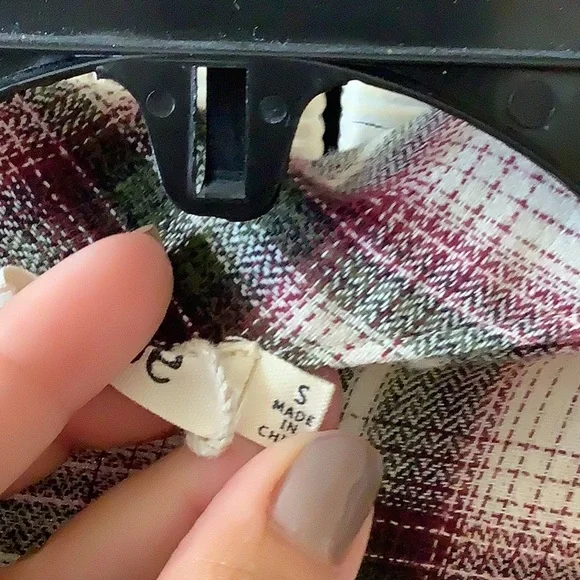 NWOT Flannel  Top by Essue 🤩🤩🤩 - Picture 3 of 7